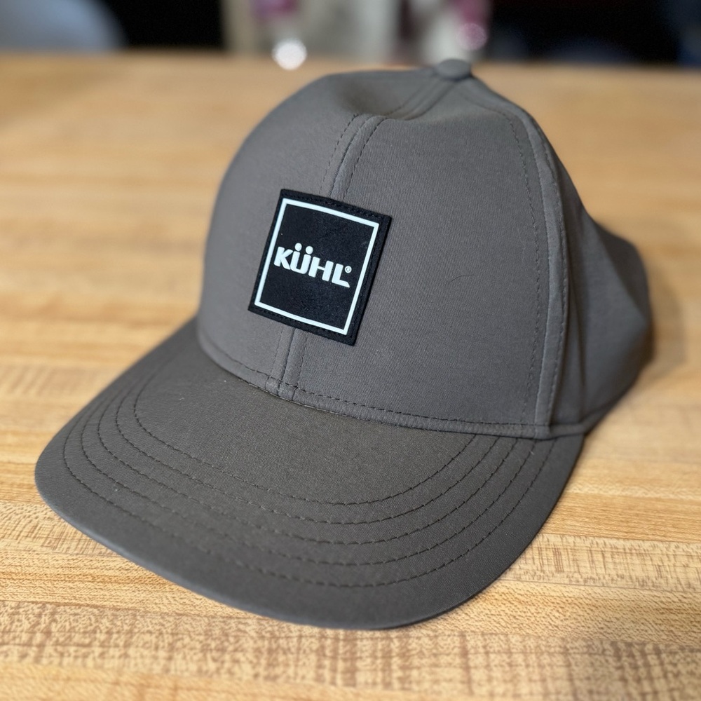 KÜHL RENEGADE TRUCKER HAT